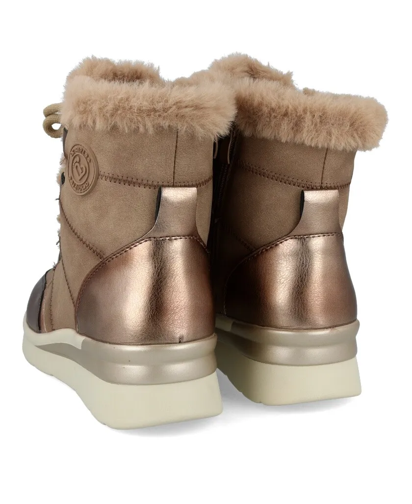 27091 Eskimo style ankle boots