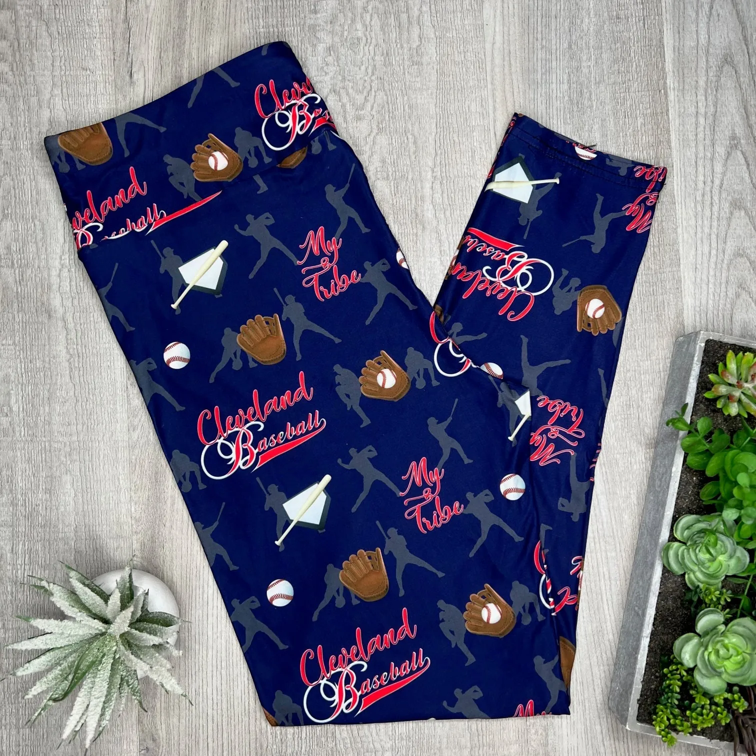 Soft Leggings with Cleveland Baseball Team Print