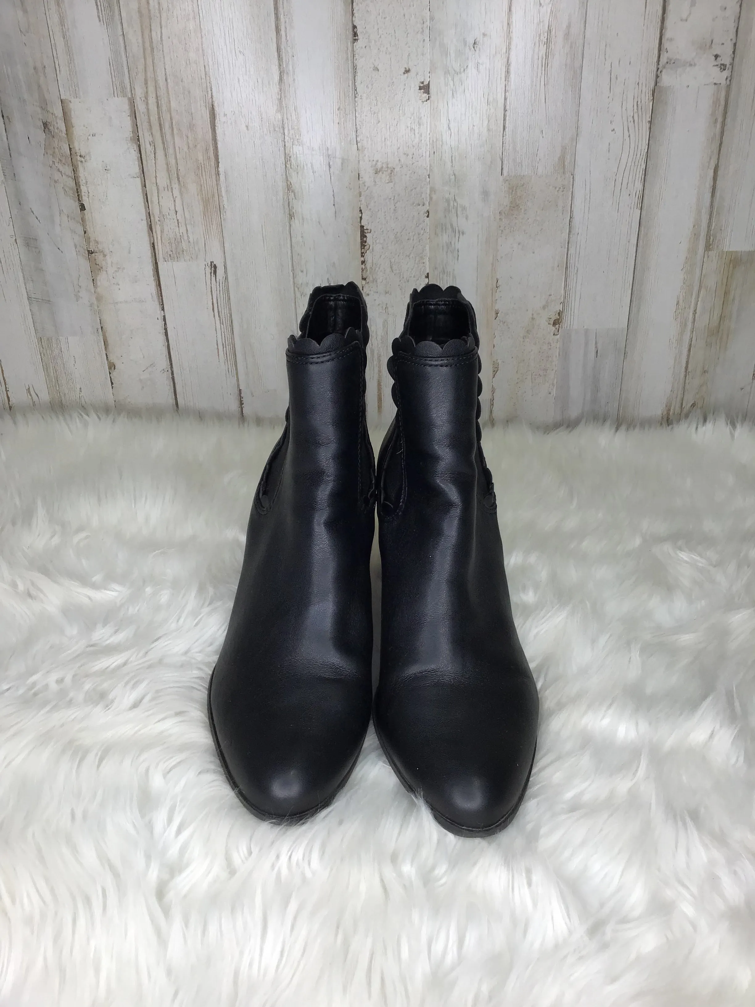 Crown And Ivy Women's Boots Ankle Heels Size 9.5.