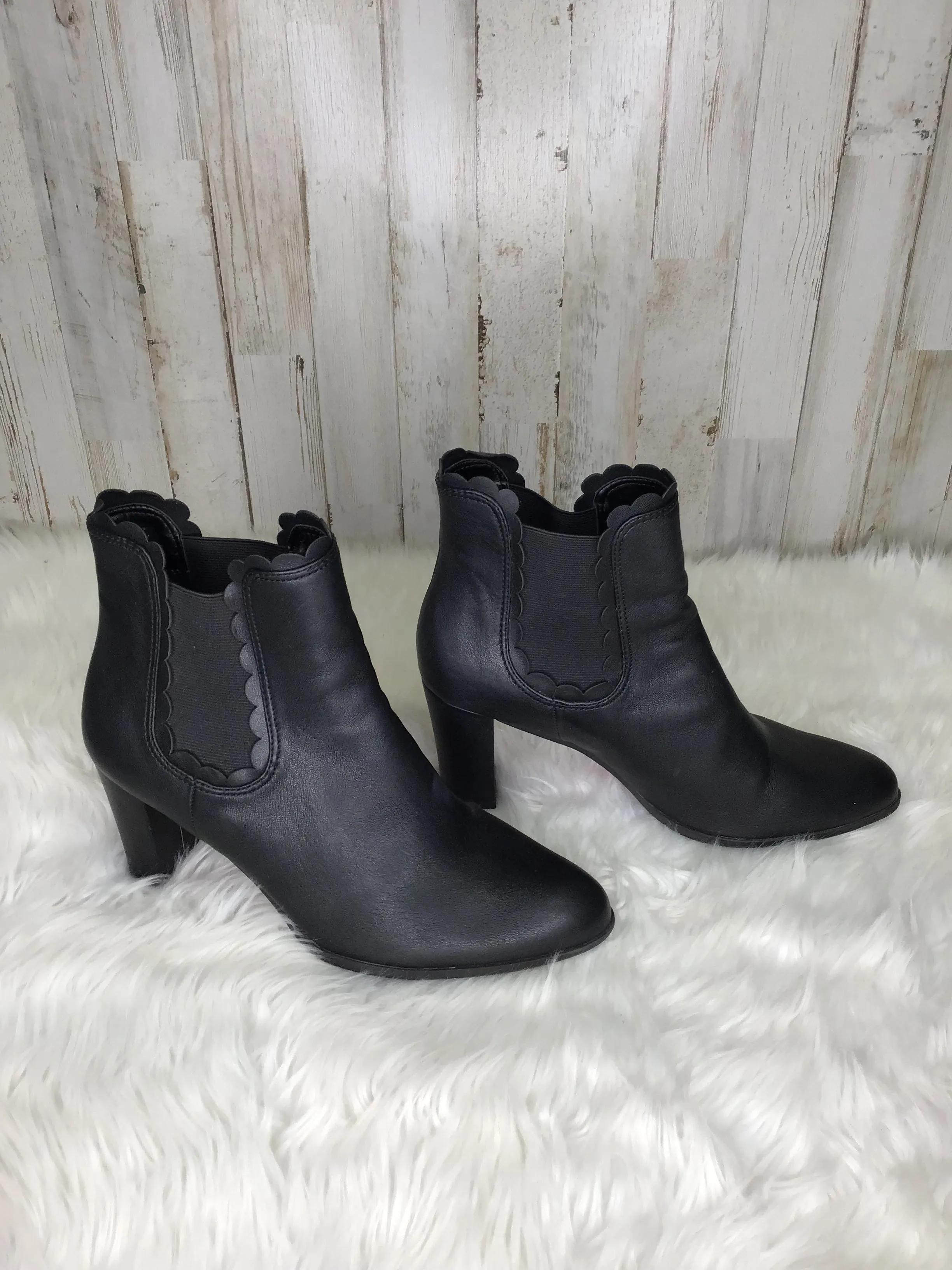 Crown And Ivy Women's Boots Ankle Heels Size 9.5.