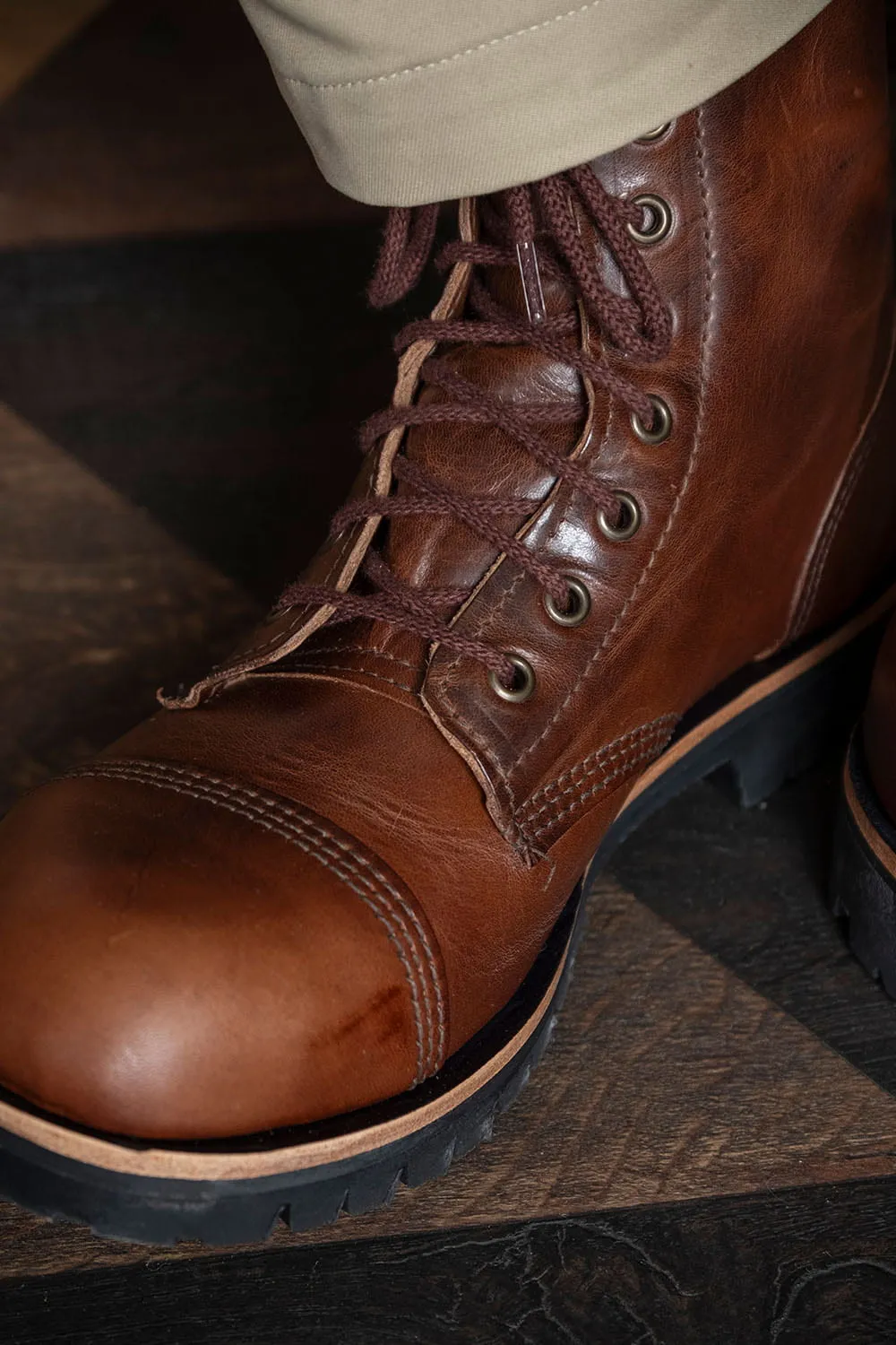 Derby Boots in Dark Tan