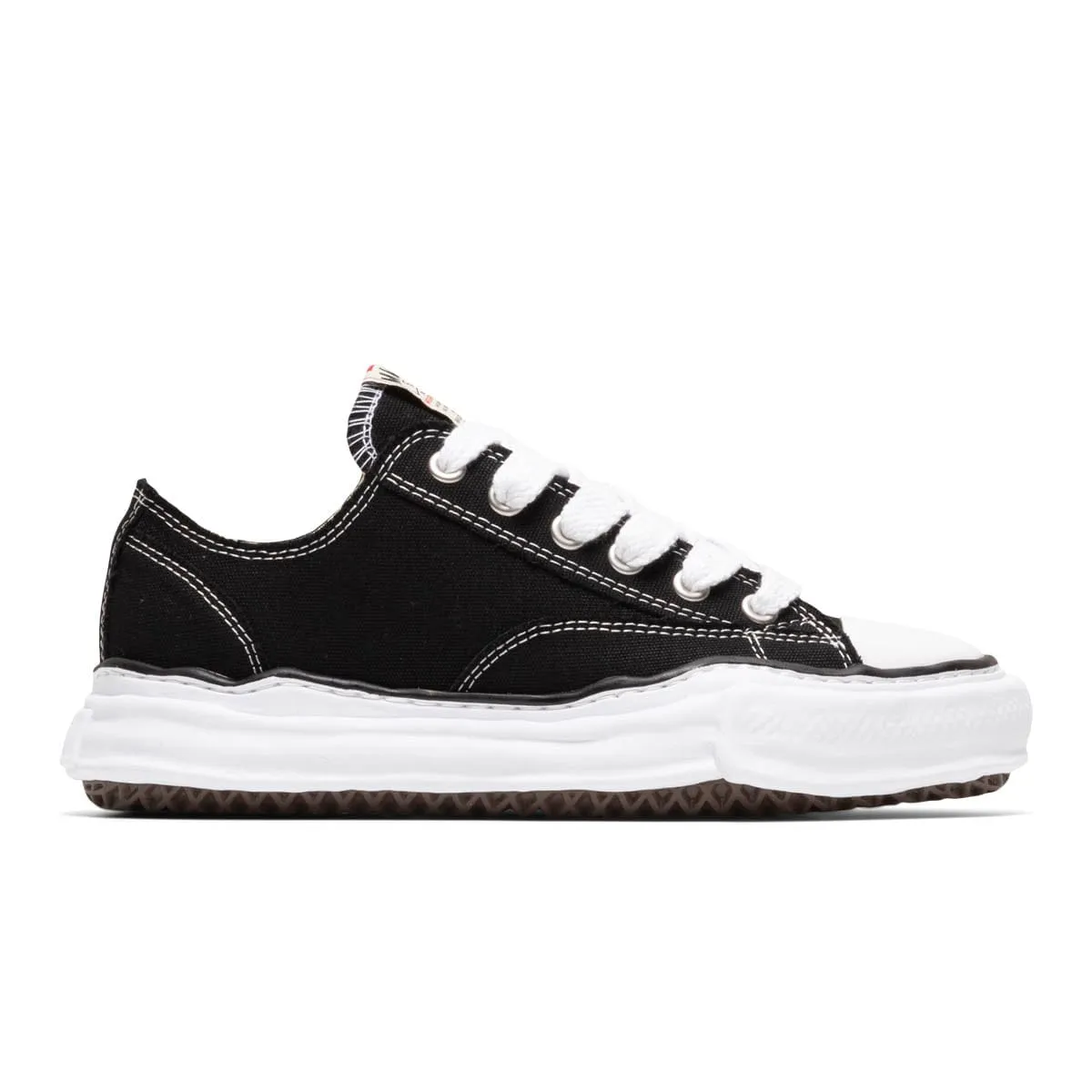 Hank Low Sneaker in Black - Bodega