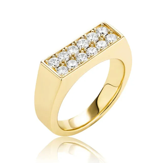 Hiphop Rock Fashion iced cubic zirconia bridal ring for women jewelry.