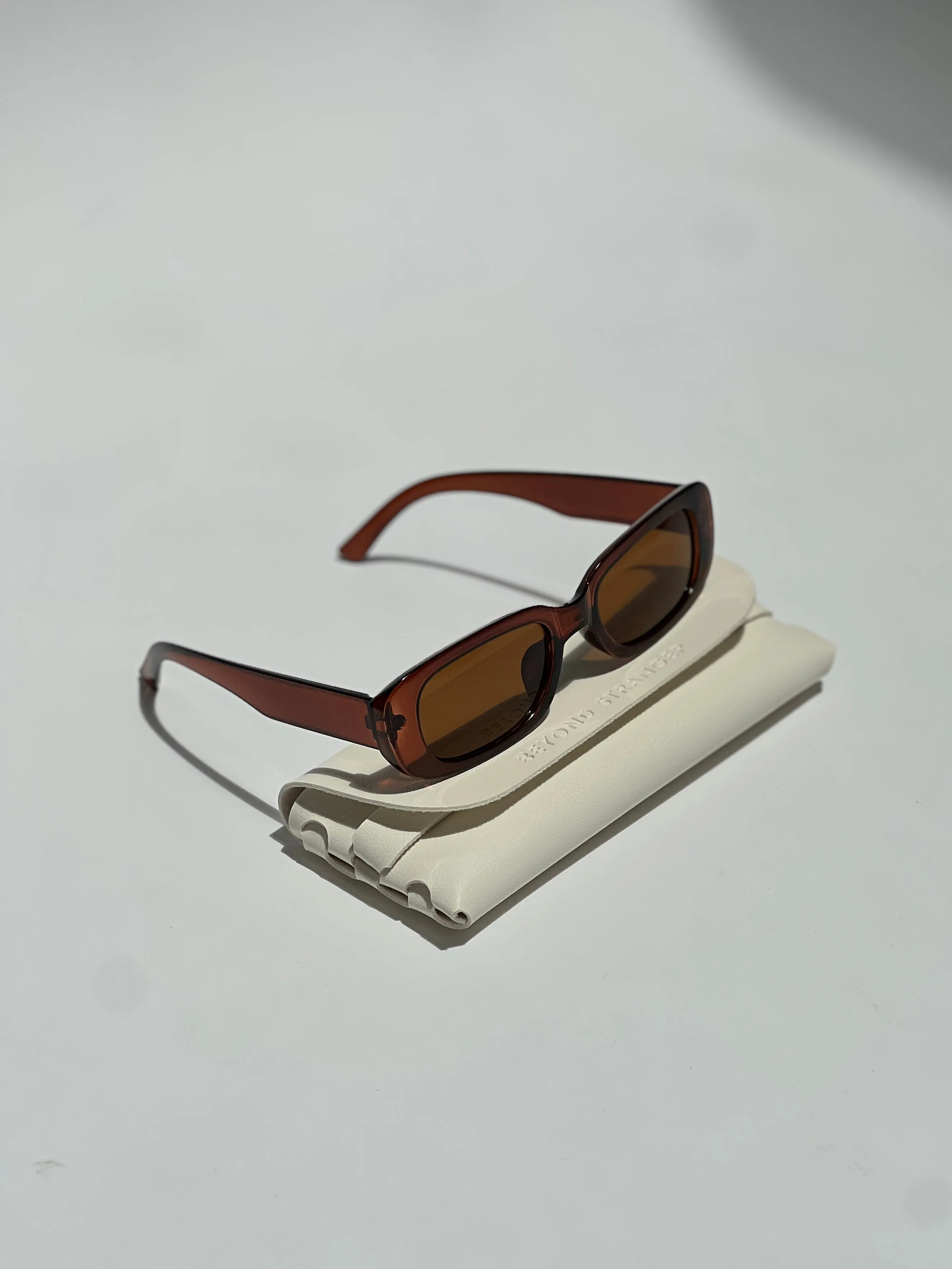 Jeane Sunglasses: Find Stylish Sunglasses at Great Prices