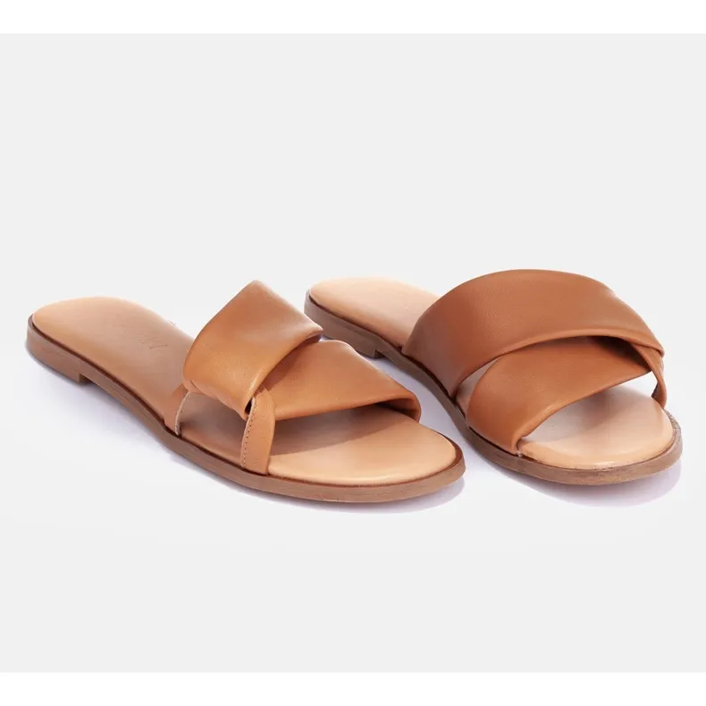 Marco Leather Flip Flops on Flat Bottom in Brown