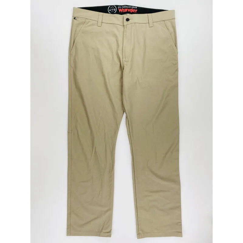 Second Hand Women's Beige Hiking Pants - Wrangler Fwds Chino Pant - US 38